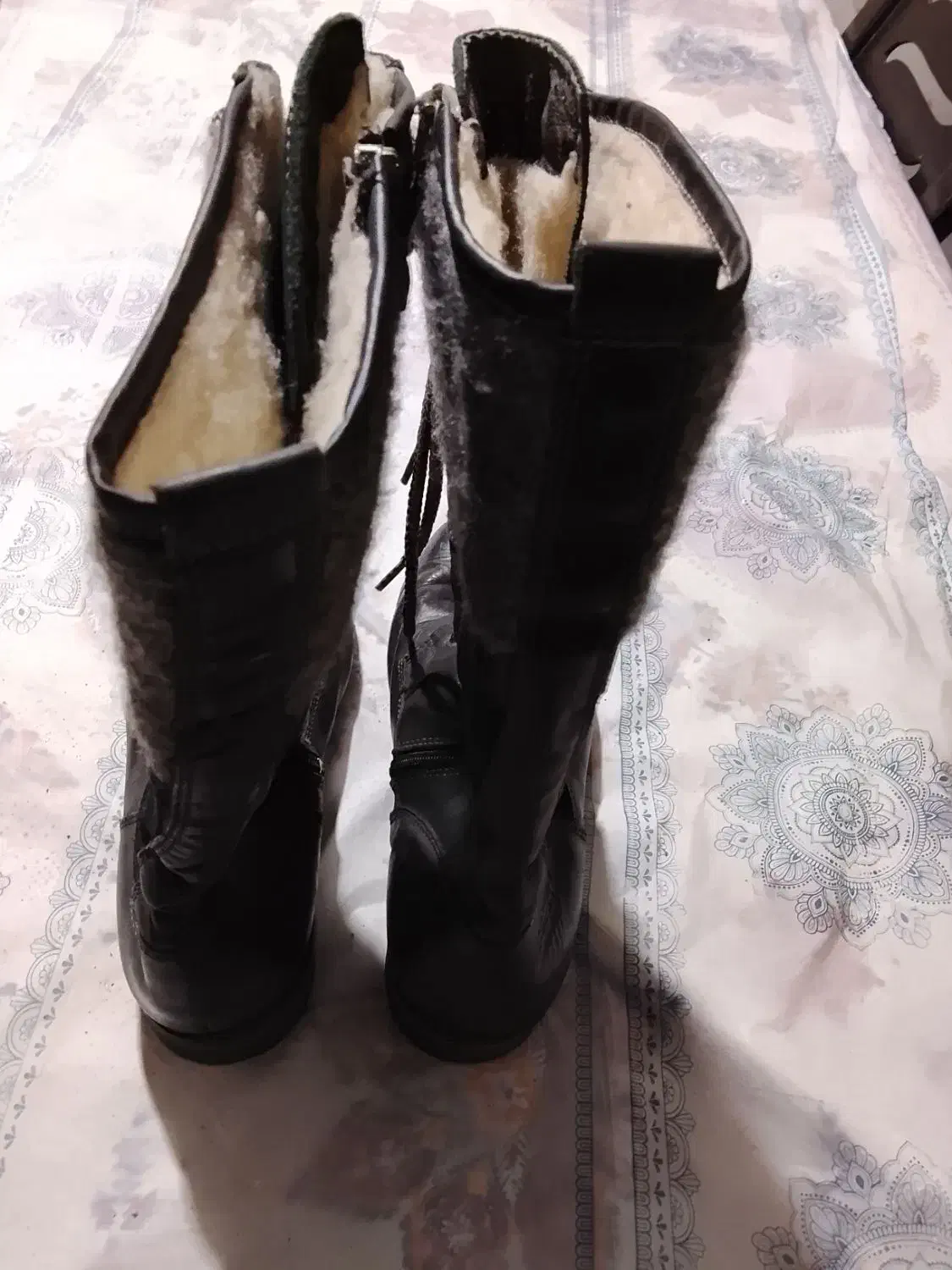 کفش بلند.استفاده نشده|کیف، کفش، کمربند|رشت, لاکان|دیوار