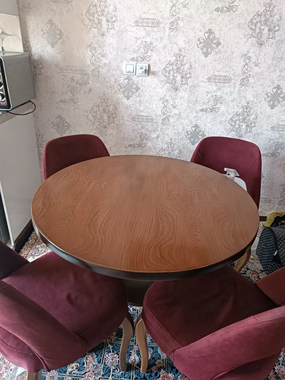 میز ناهار خوری چهار نفره|میز و صندلی غذاخوری|پاکدشت, پاکدشت (مامازند)|دیوار