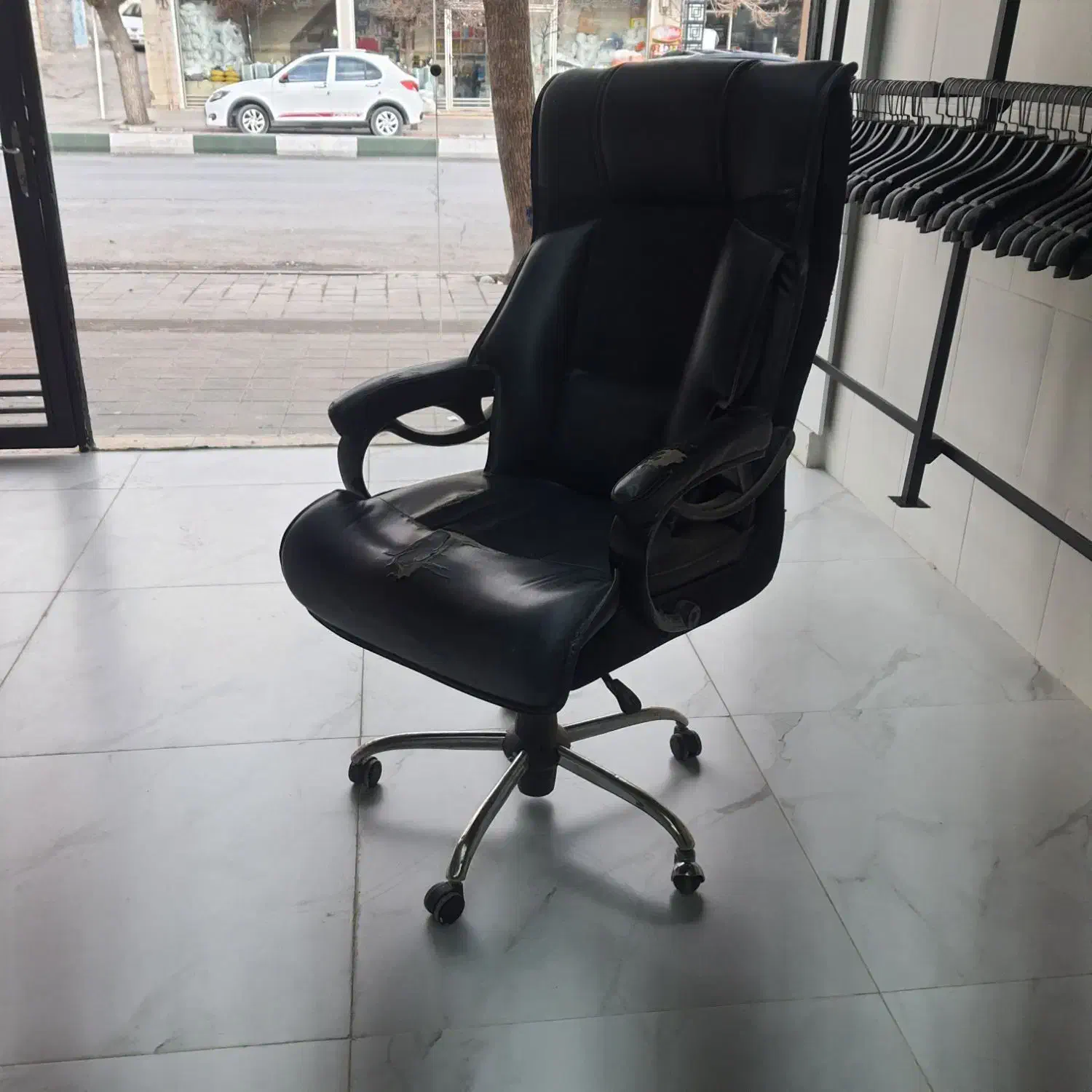 صندلی مدیریت|صندلی و نیمکت|خلخال, |دیوار