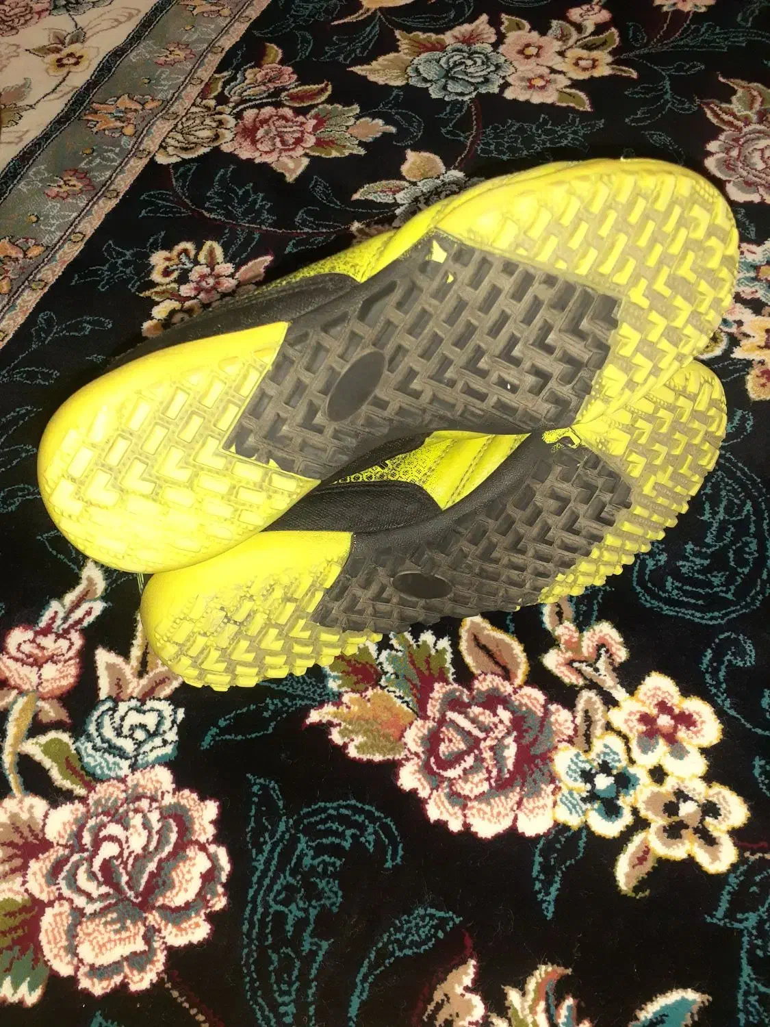 کفش چمنی تورف اصل ۴۰|کیف، کفش، کمربند|خرمآباد, |دیوار