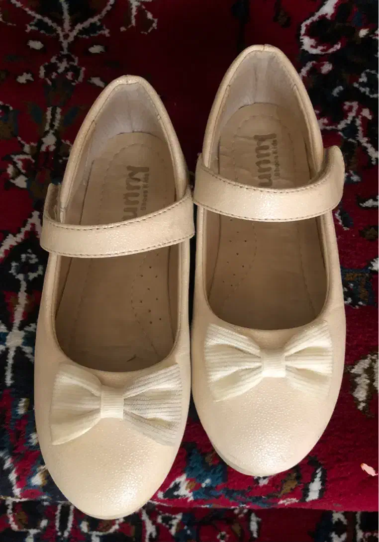 کفش کالج دخترانه سایز ۳۴|کفش و لباس بچه|تهران, شکوفه (عبدل آباد)|دیوار