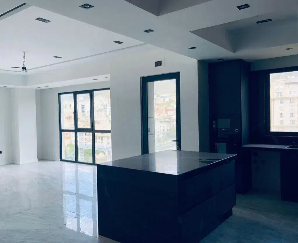 115 متر / نوساز / شخصی ساز / تک واحدی