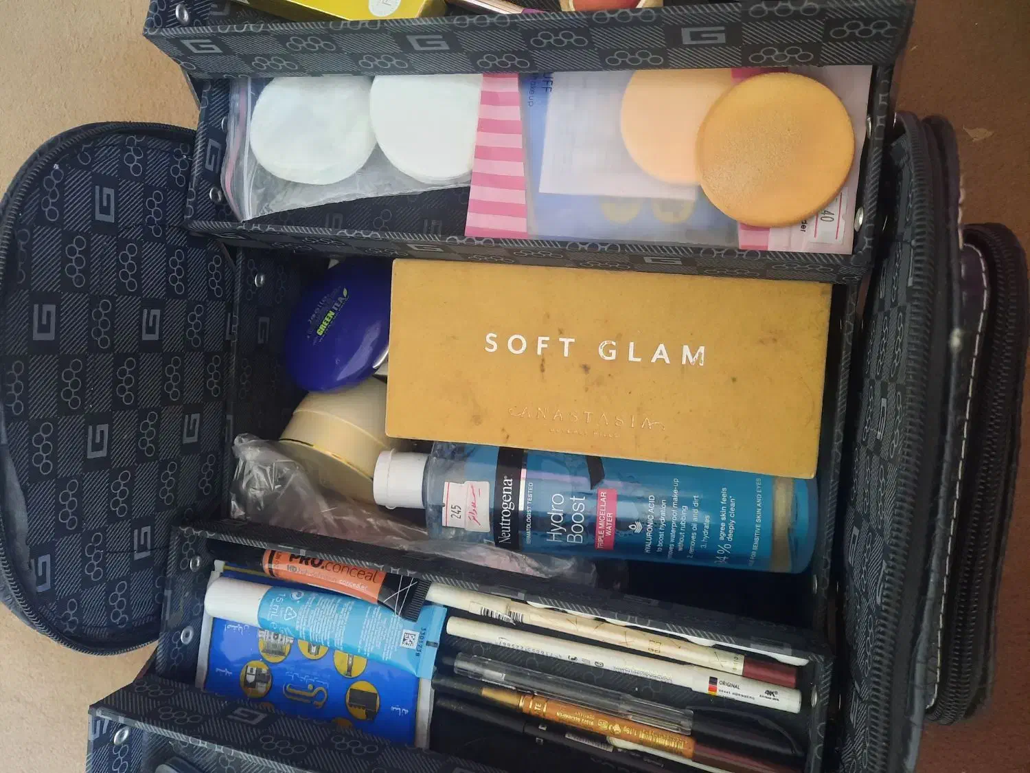 فروش لوازم ارایشی عروس|آرایشی، بهداشتی، درمانی|کازرون, |دیوار