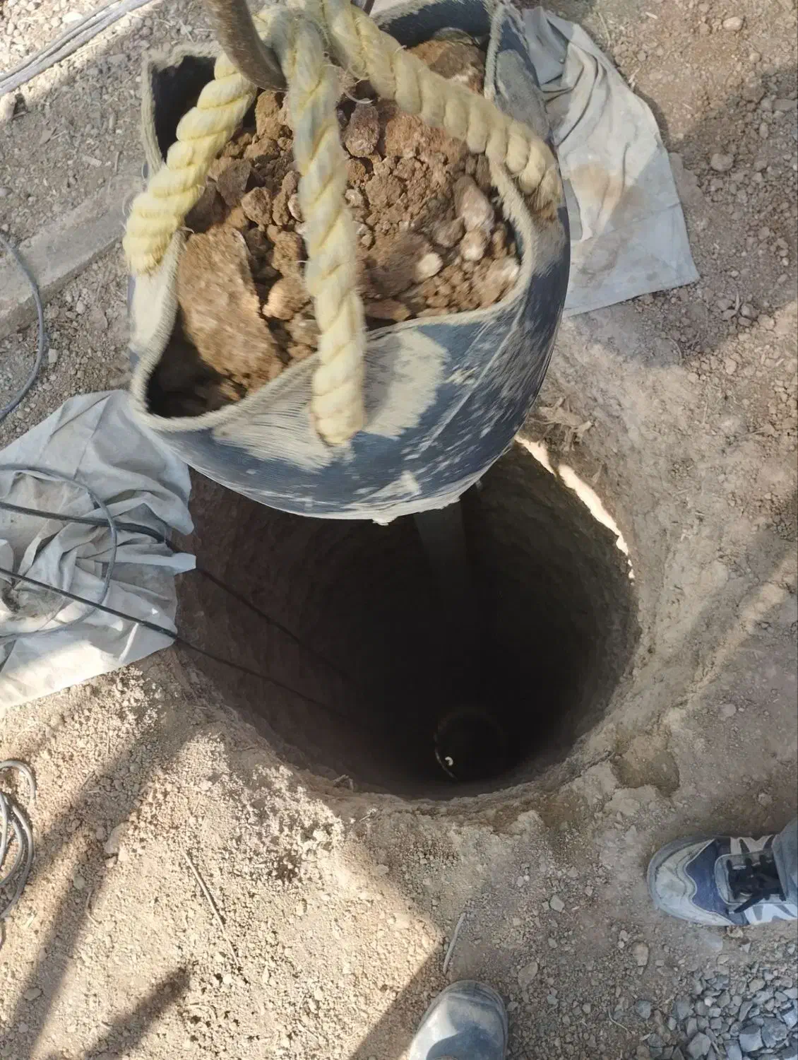 تخریب چاه کن مقنی و اجاره هیلتی|خدمات پیشه و مهارت|اصفهان, عمان سامانی|دیوار