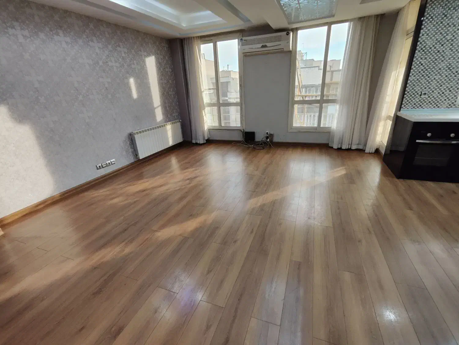 بلوار فردوس ۶۷ متر ۲خواب فول امکانات کم واحد|فروش آپارتمان|تهران, فردوس|دیوار