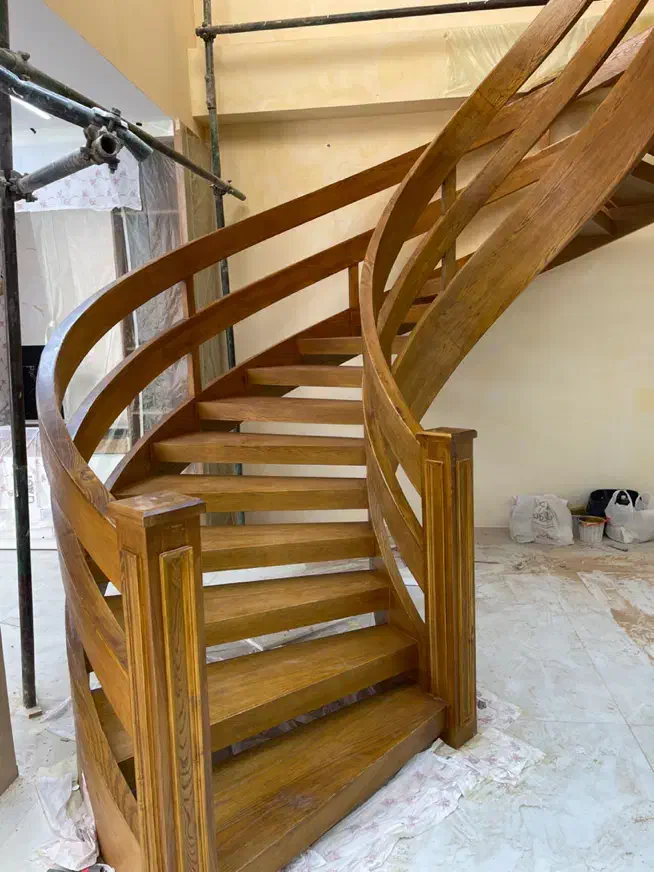 «پله گرد چوبی لوکس + کابینت و کمد اقساط »|مصالح و تجهیزات ساختمان|اصفهان, سپاهان‌شهر|دیوار