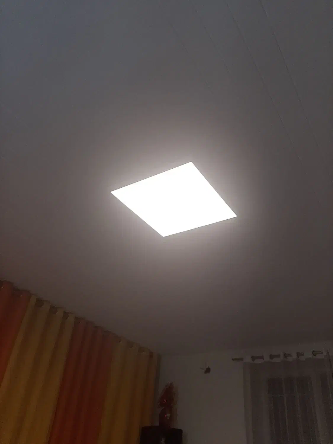 لامپ کم مصرف پرنور|لامپ و چراغ|تهران, شیخ هادی|دیوار