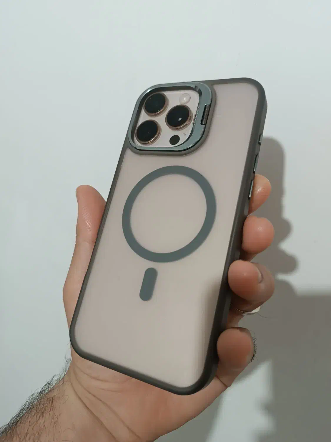 گوشی 16pro max در حد نو|موبایل|کرج, کمال‌شهر|دیوار