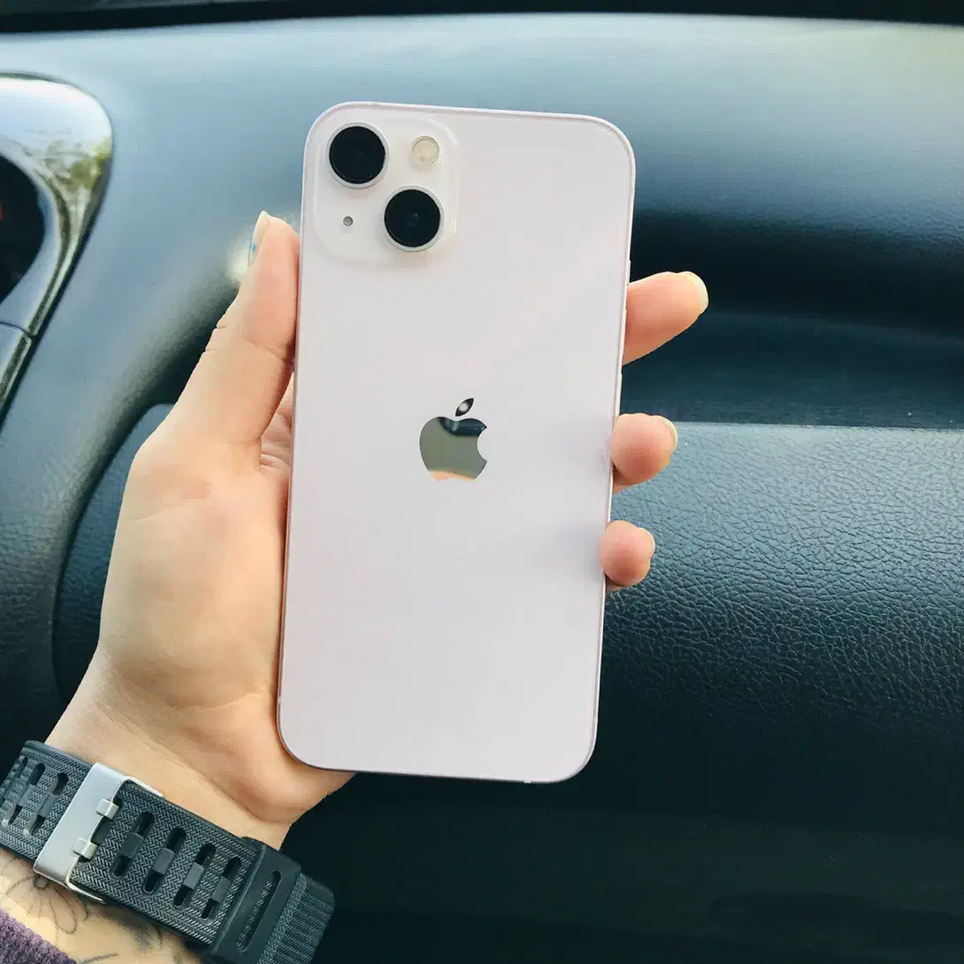iPhone 13 normal|موبایل|جم, |دیوار
