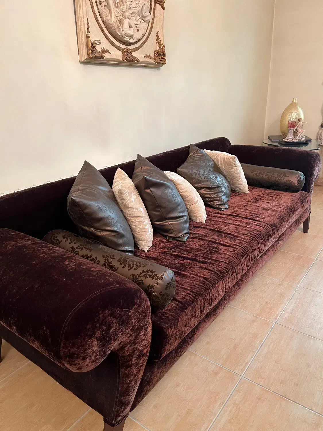 مبلمان ۷ نفره کاملا نو استفاده نشده|مبلمان خانگی و میز عسلی|رشت, گلسار|دیوار