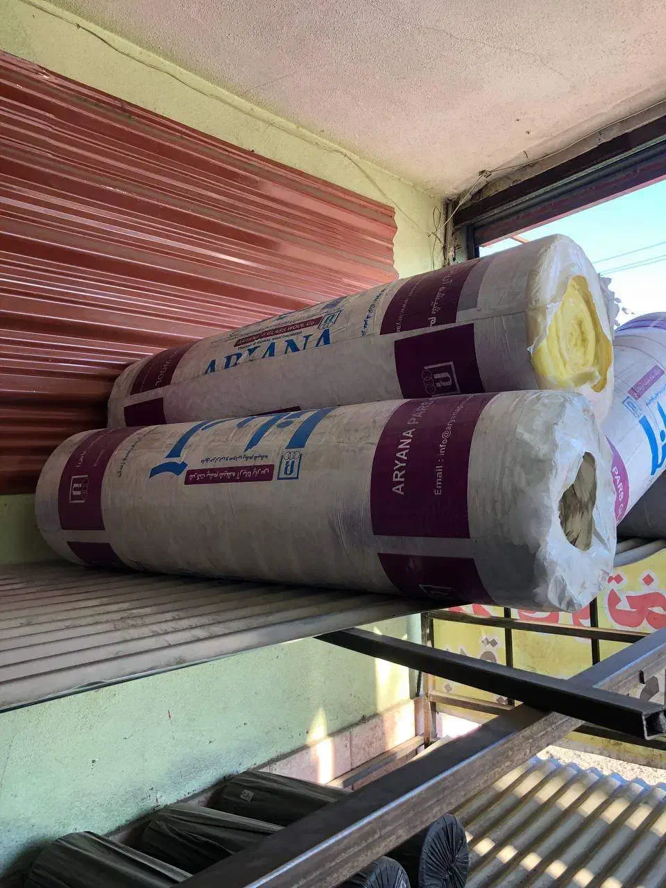 پشم شیشه ایزوران و آریانا/اقساطی|مصالح و تجهیزات ساختمان|مشهد, خین عرب|دیوار