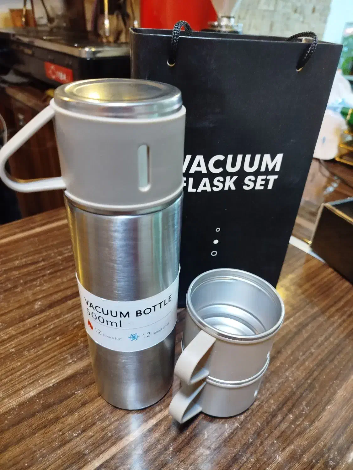 فلاسک همراه با سه فنجان|سماور، چایساز، قهوهساز|مشهد, کوشش|دیوار