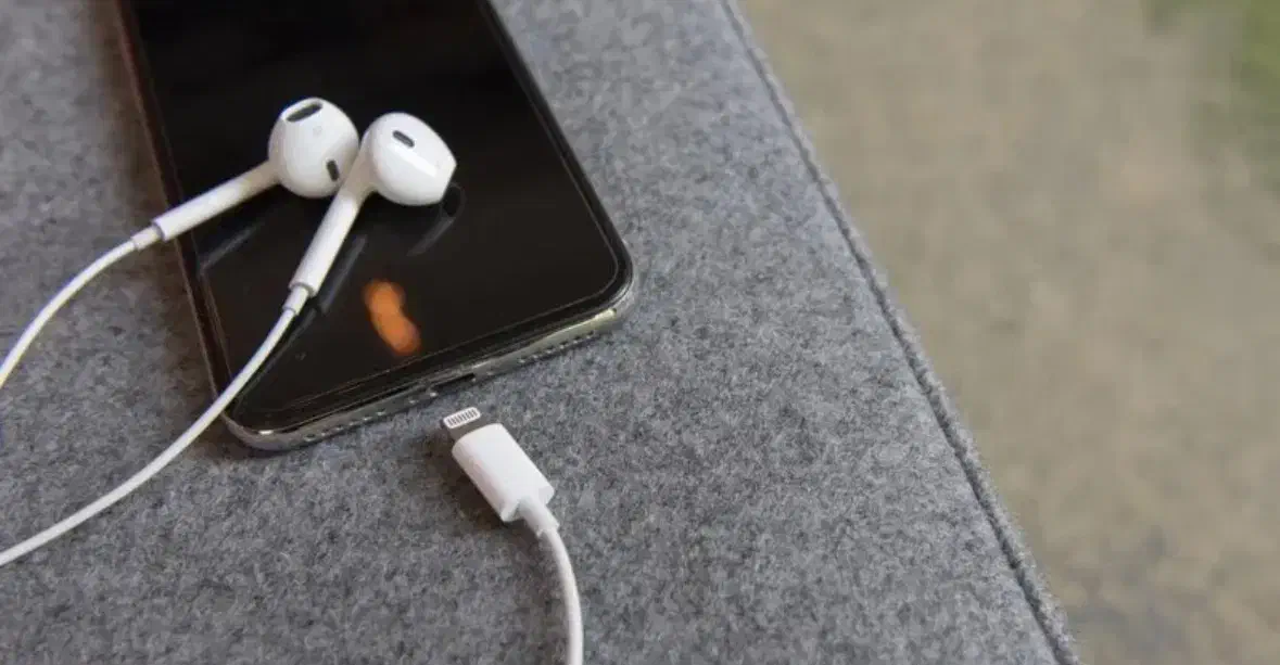 هندزفری آیفون|لوازم جانبی موبایل و تبلت|زنجان, |دیوار