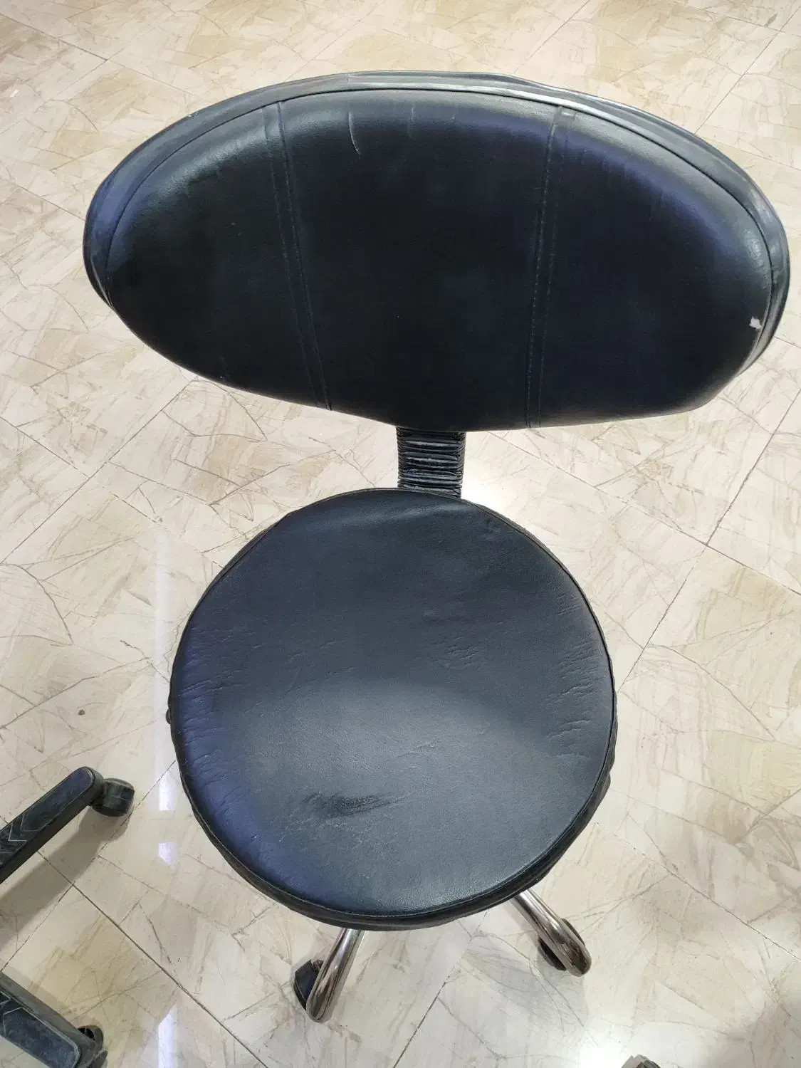 صندلی تابوره|صندلی و نیمکت|شاهین‌شهر, خبرنگار|دیوار