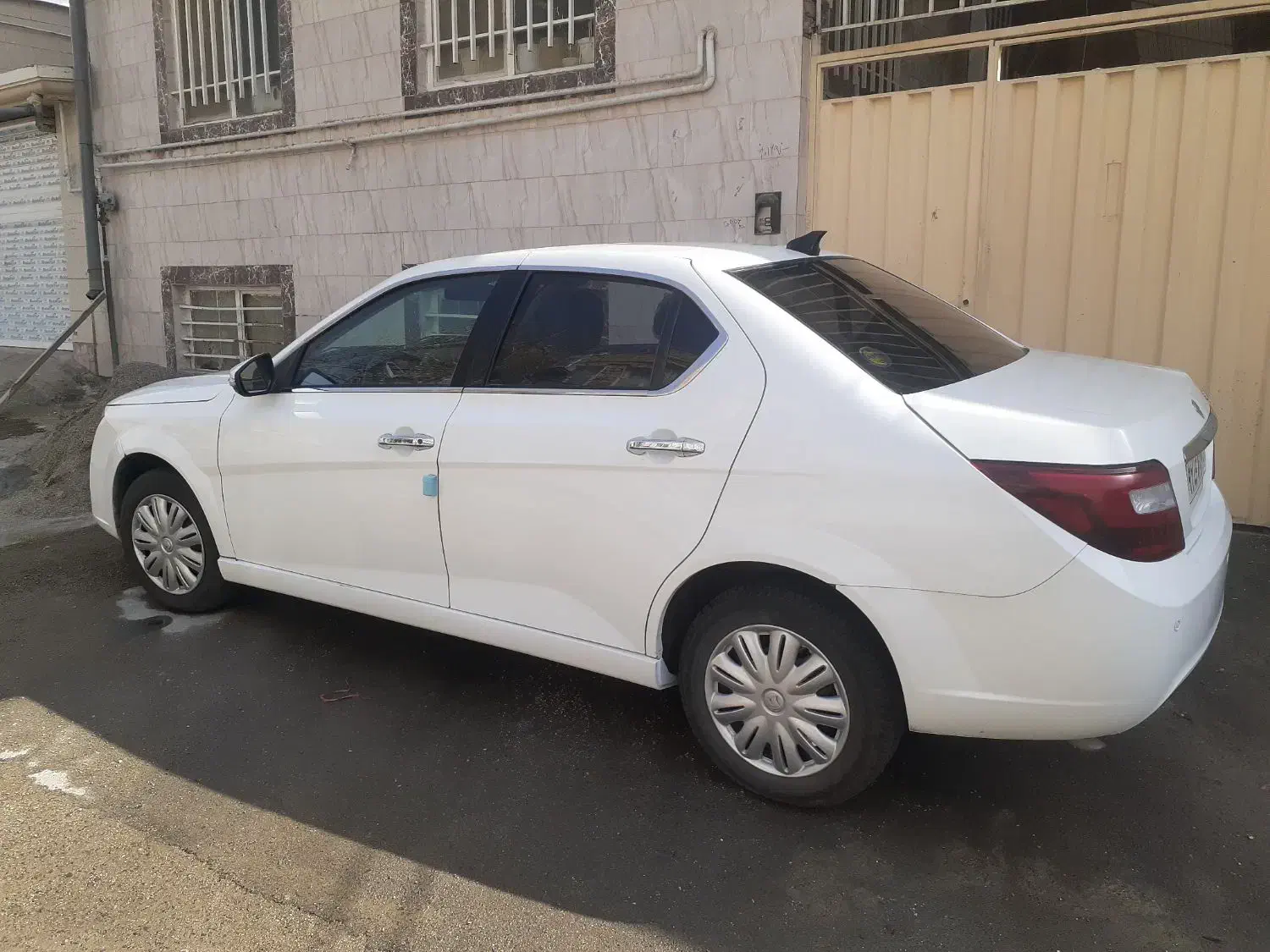 دنا پلاس|خودرو سواری و وانت|هشتگرد, سیف آباد|دیوار