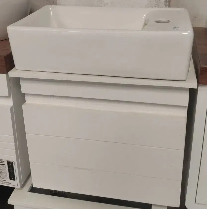 کابین روشویی دیواری|لوازم سرویس بهداشتی|شهریار, شهریار|دیوار