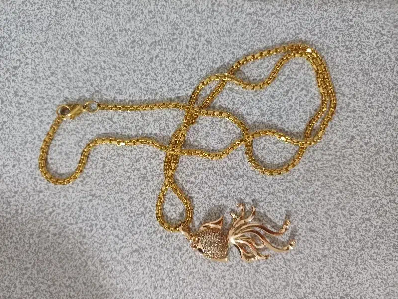 پلاک و زنجیر|بدلیجات|سنقر, |دیوار