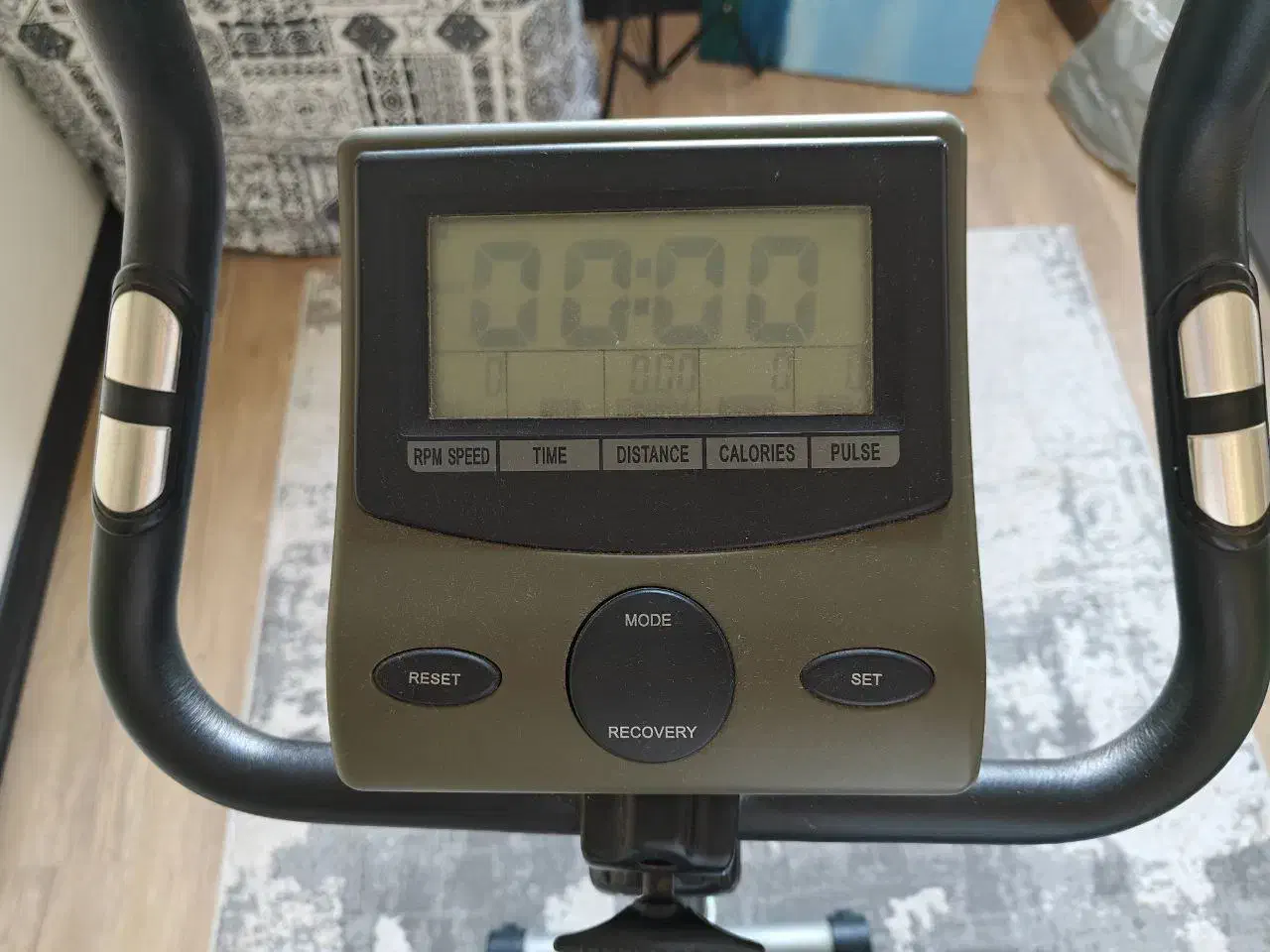 دوچرخه ثابت حرفه ای|تجهیزات ورزشی|کرج, شهرک فهمیده|دیوار