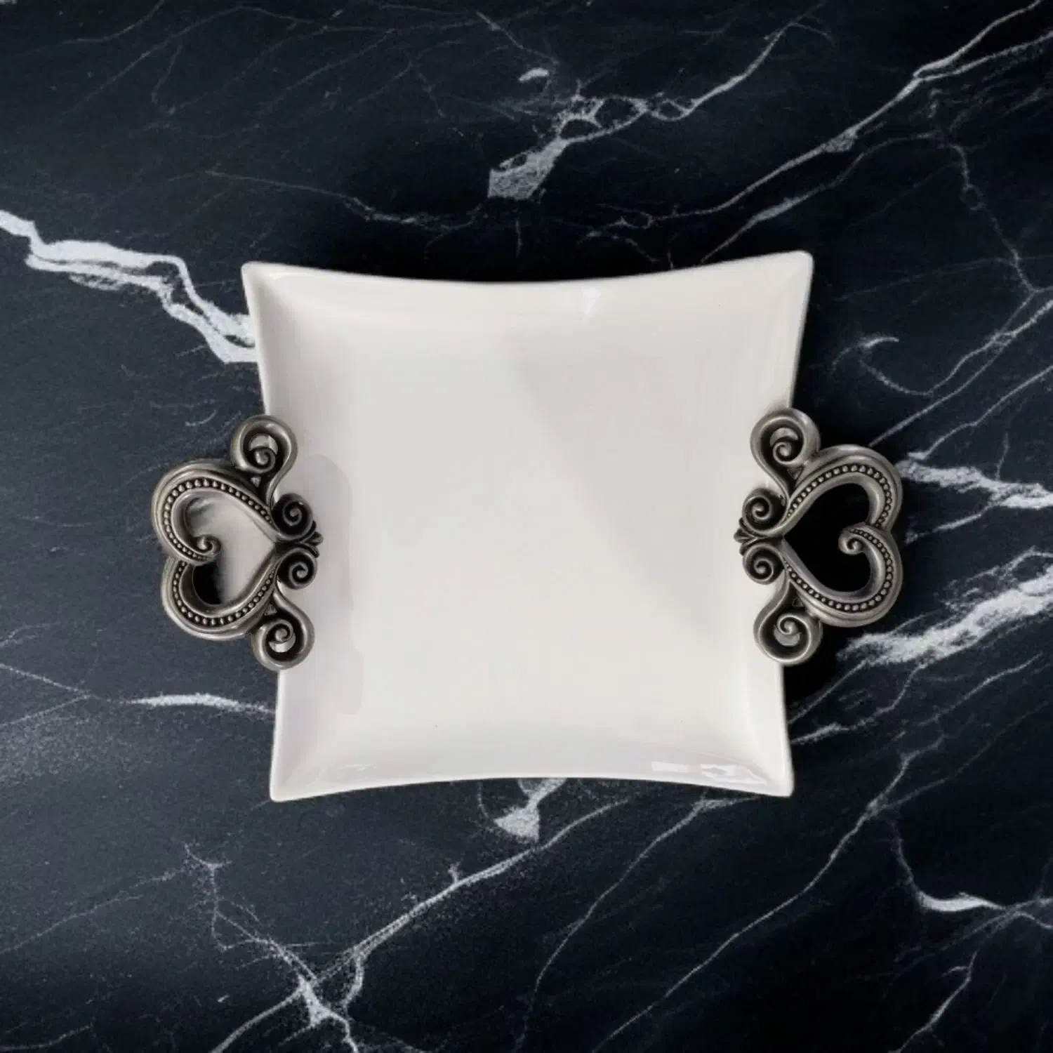 میوه خوری و شیرینی خوری سرامیکی پایه دار ست|ظروف سرو و پذیرایی|اندیشه, اندیشه فاز ۵|دیوار