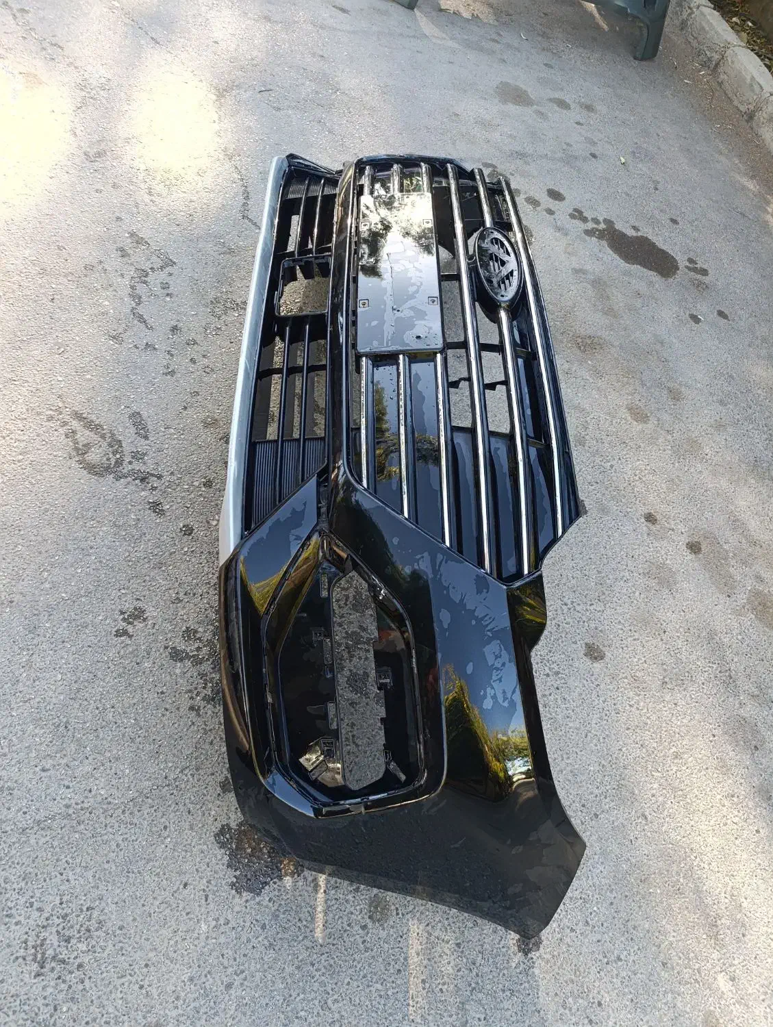 سپر جلو اریزو 6پرو|قطعات یدکی و لوازم جانبی|شیراز, محراب|دیوار