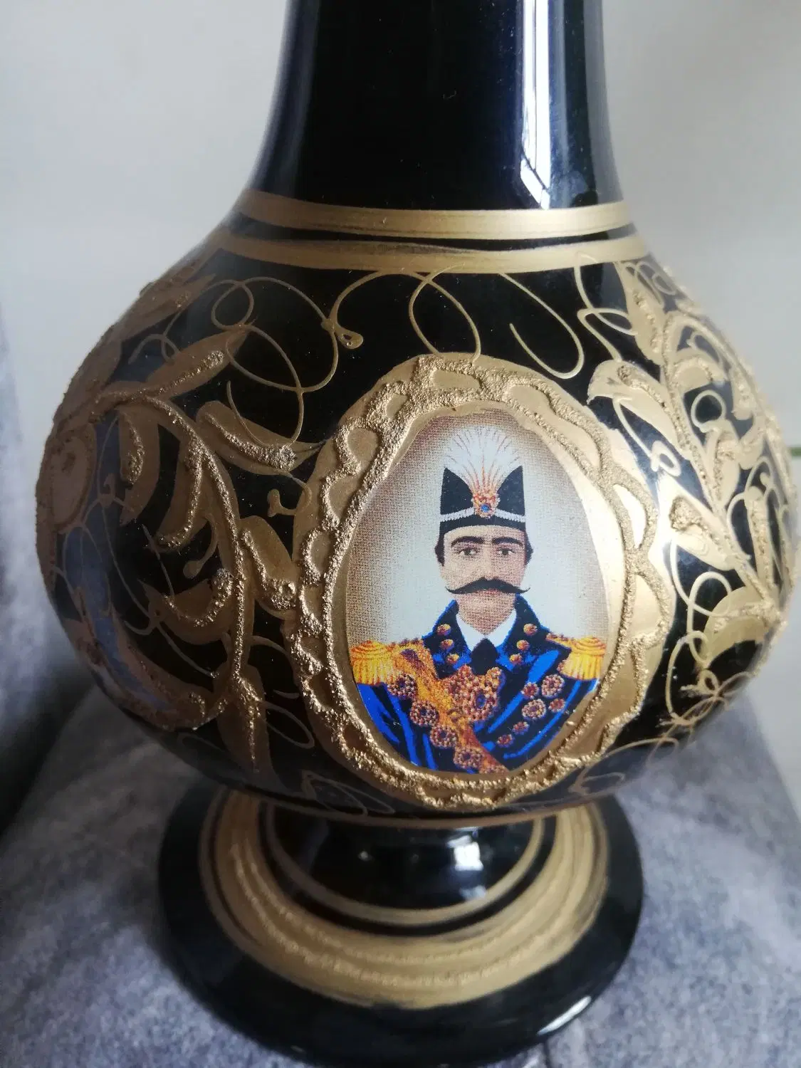 ست تزئینی پارچ و جام با تصویر ناصرالدینشاه قاجار|صنایع دستی و سایر لوازم تزئینی|شیراز, زرهی|دیوار