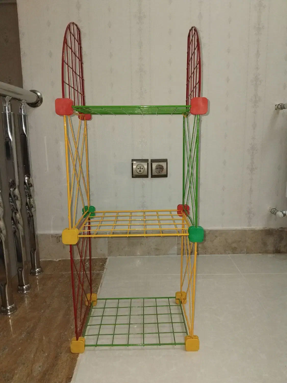 قفسه مشبک|کتابخانه، شلف، قفسه‌های دیواری|تربت‌حیدریه, شهرک ولیعصر|دیوار