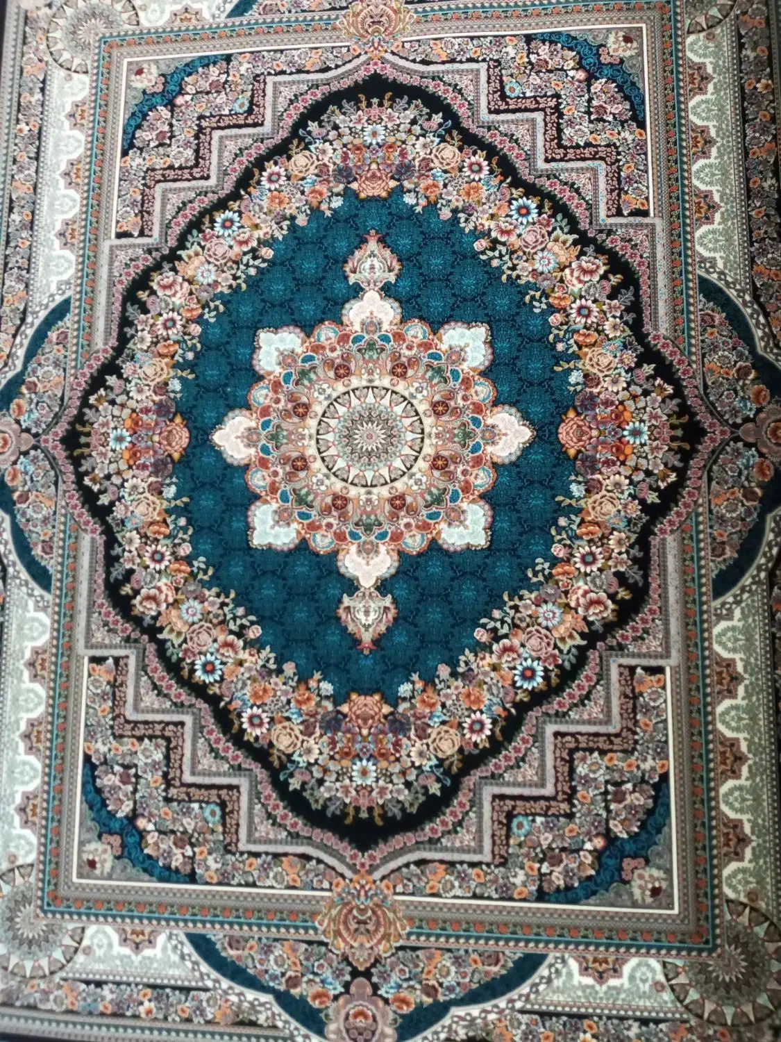 فرش 12 متری آکبند مناسب جهیزیه|فرش|کرمانشاه, |دیوار