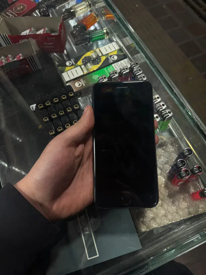 ایفون۷پلاس ۳۲ گیگ|موبایل|تهران, والفجر (افسریه)|دیوار