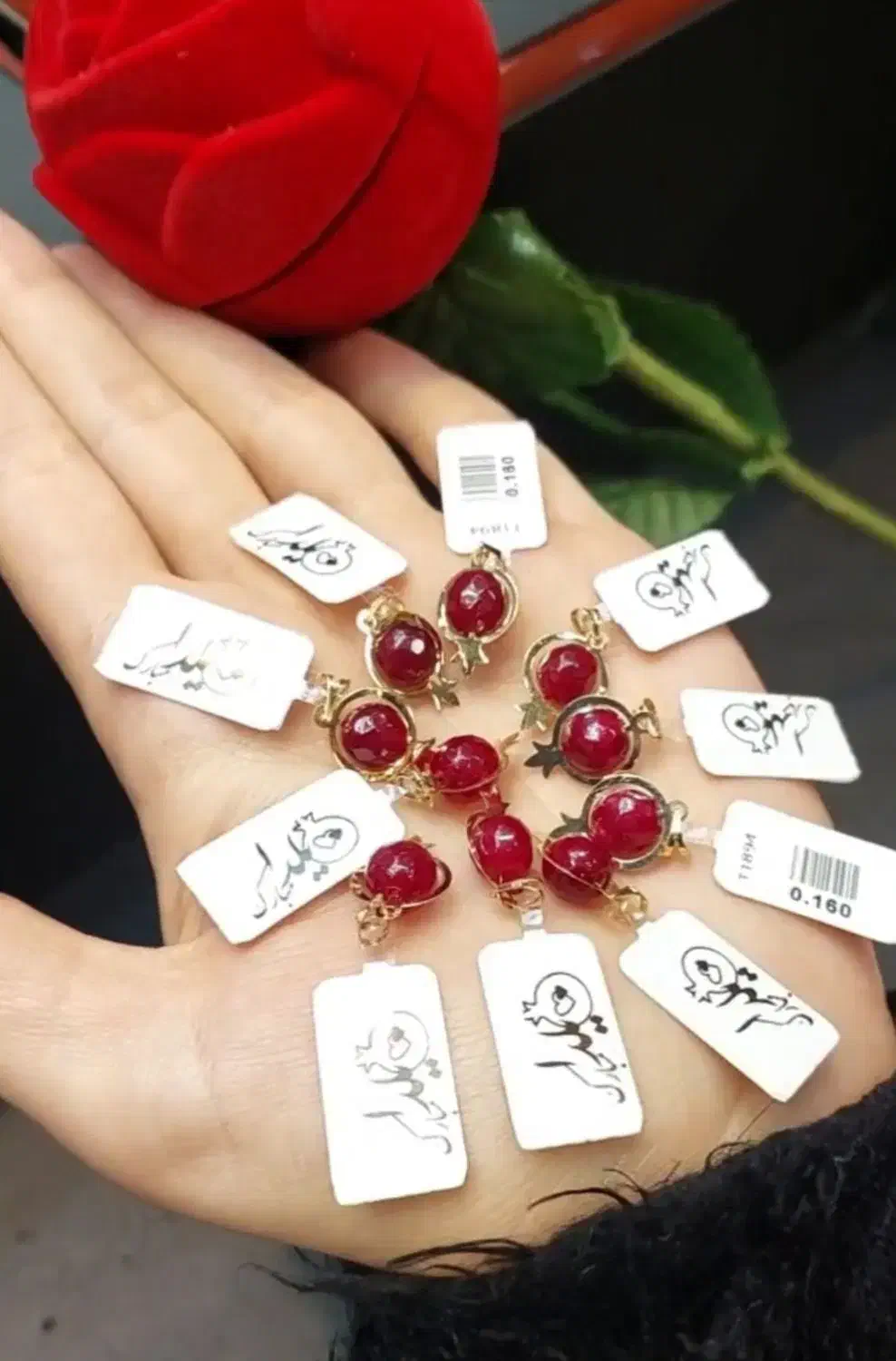 مدال طلای انار برای شب یلدا|جواهرات|ایرانشهر, |دیوار