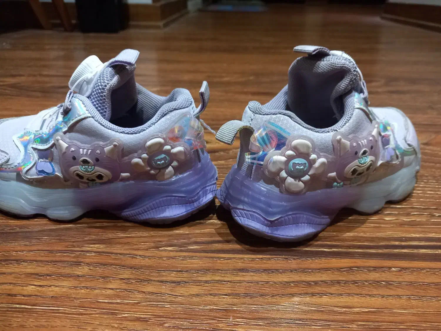 کفش بچگانه|کفش و لباس بچه|شاهین‌شهر, فردوسی|دیوار