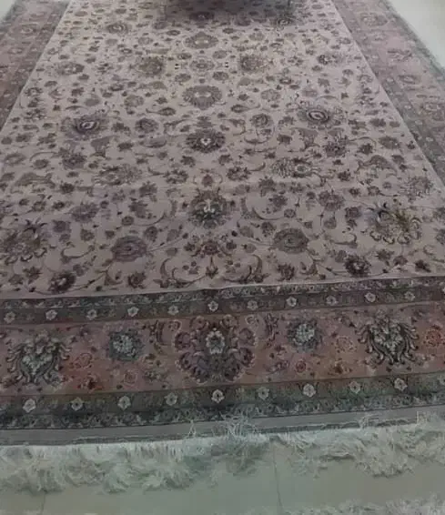 فرش ابریشم ماشینی با ریشه های ابریشم و الیاف طبیعی|فرش|تهران, قناتکوثر|دیوار