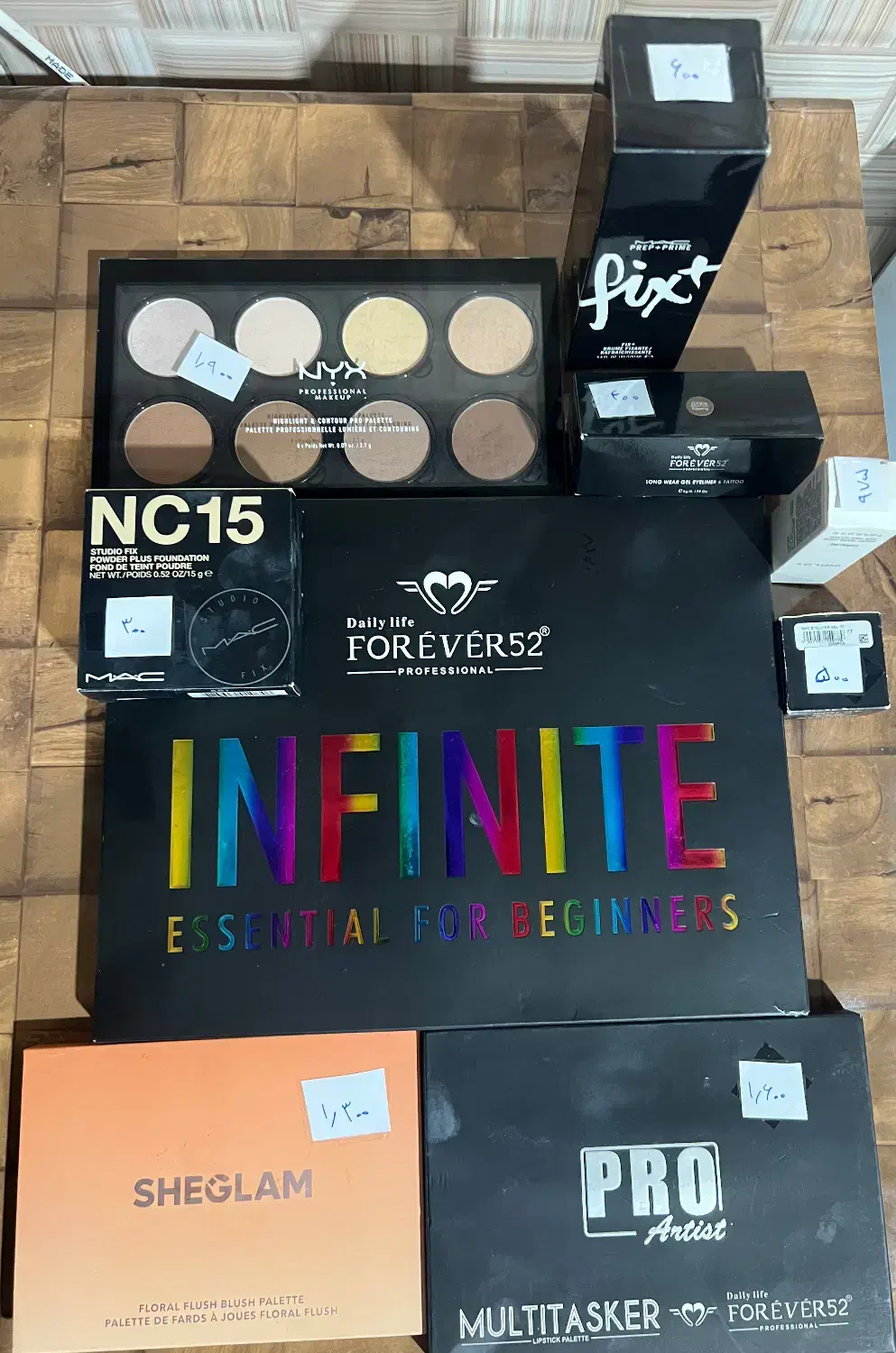 فروش تعدادی وسایل میکاپ نو اصل و برند|آرایشگاه و سالن‌های زیبایی|شوش, |دیوار