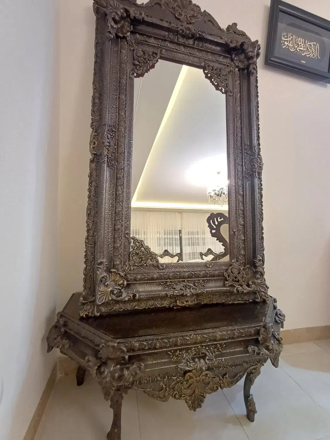 آینه و کنسول|بوفه، ویترین، کنسول|رشت, منظریه|دیوار