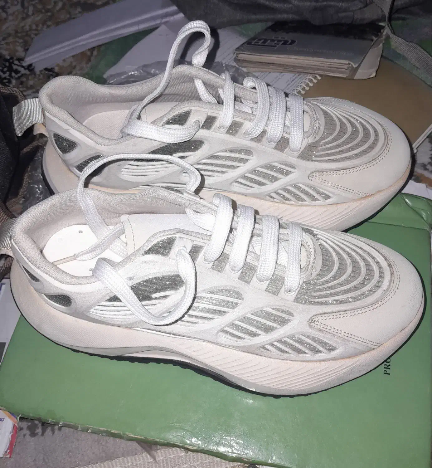 فروش دردیوار|کفش و لباس بچه|رشت, جانبازان|دیوار