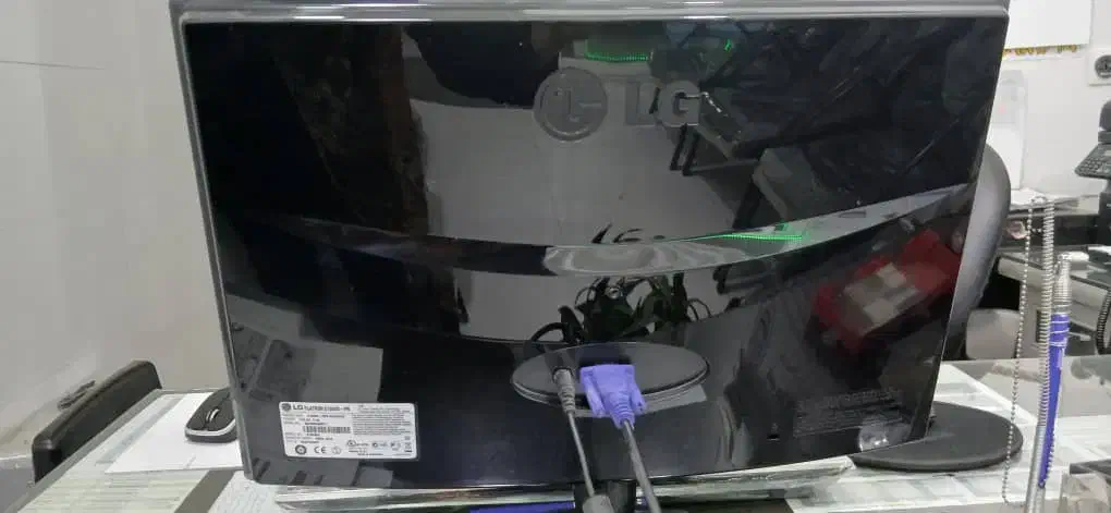 مانیتور ۱۹ اینچ FLATRON مارک LG|رایانه رومیزی|جوانرود, |دیوار