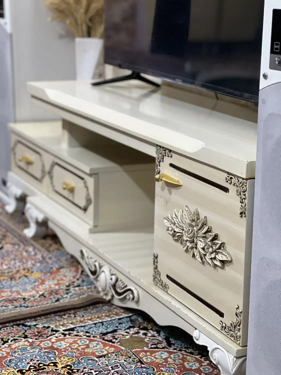 میز تلوزیون و بوفه تمیز|میز تلویزیون|جوادآباد, |دیوار