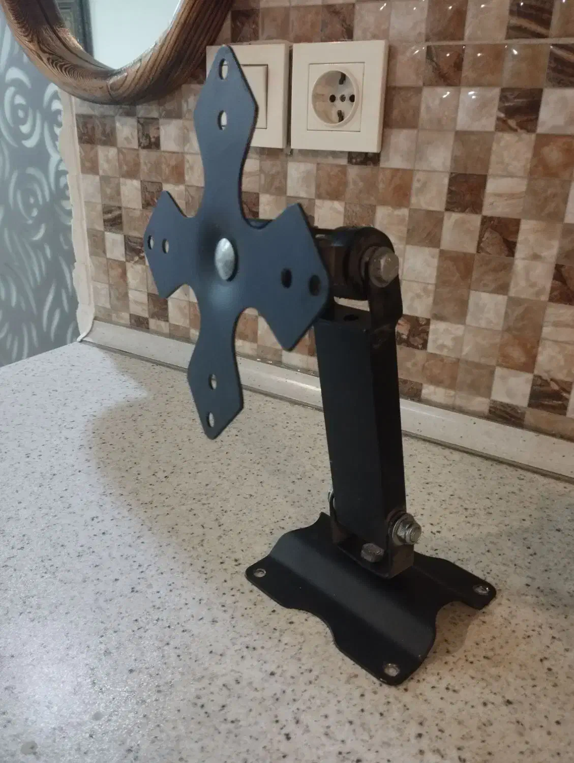 پایه دیواری مانیتور|قطعات و لوازم جانبی رایانه|تهران, تهرانسر شرقی|دیوار