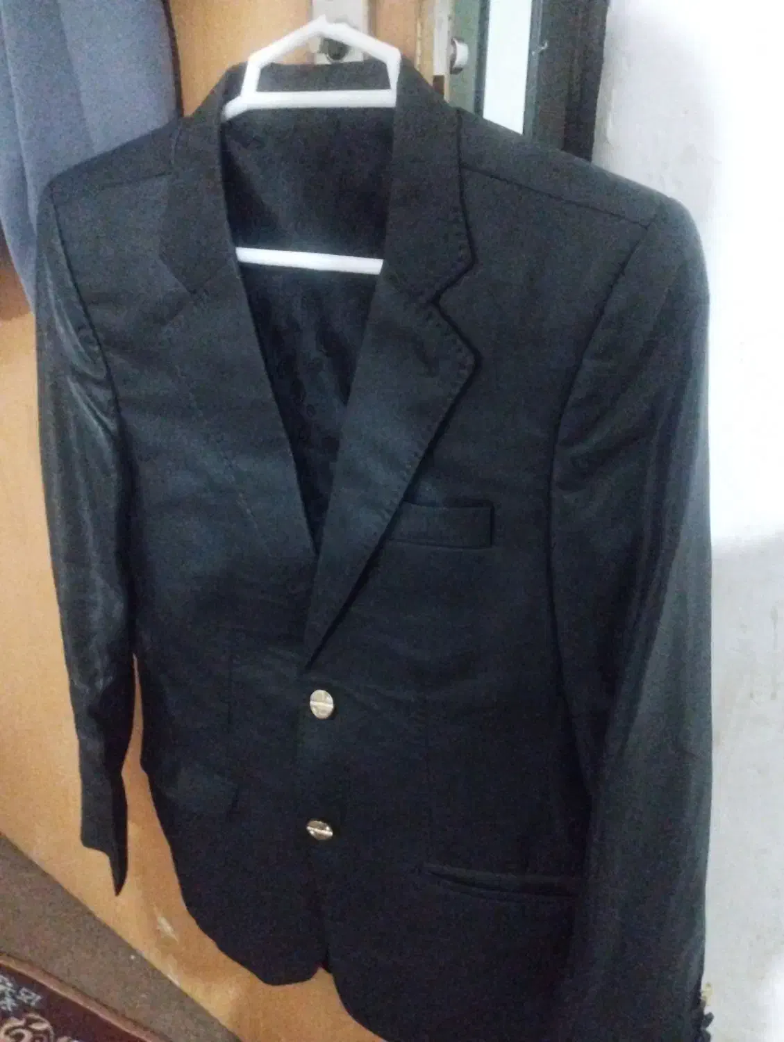 کت تک|لباس|زاهدان, |دیوار