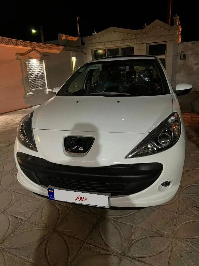 207 دنده ای پانوراما مدل 1404|خودرو سواری و وانت|ابرکوه, |دیوار