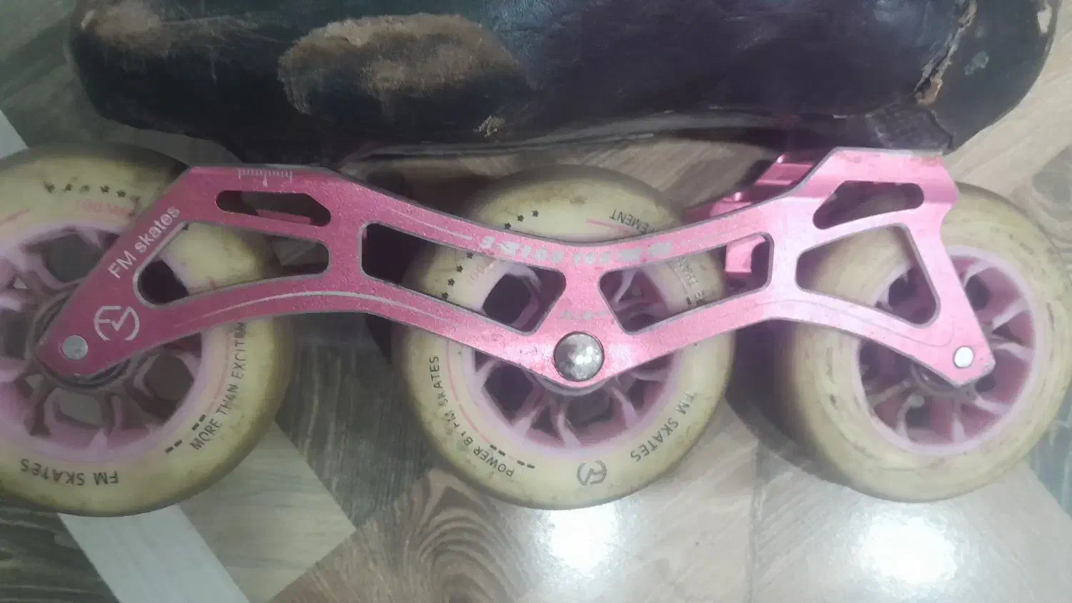 کفش اسکیت|دوچرخه، اسکیت، اسکوتر|زرند, |دیوار