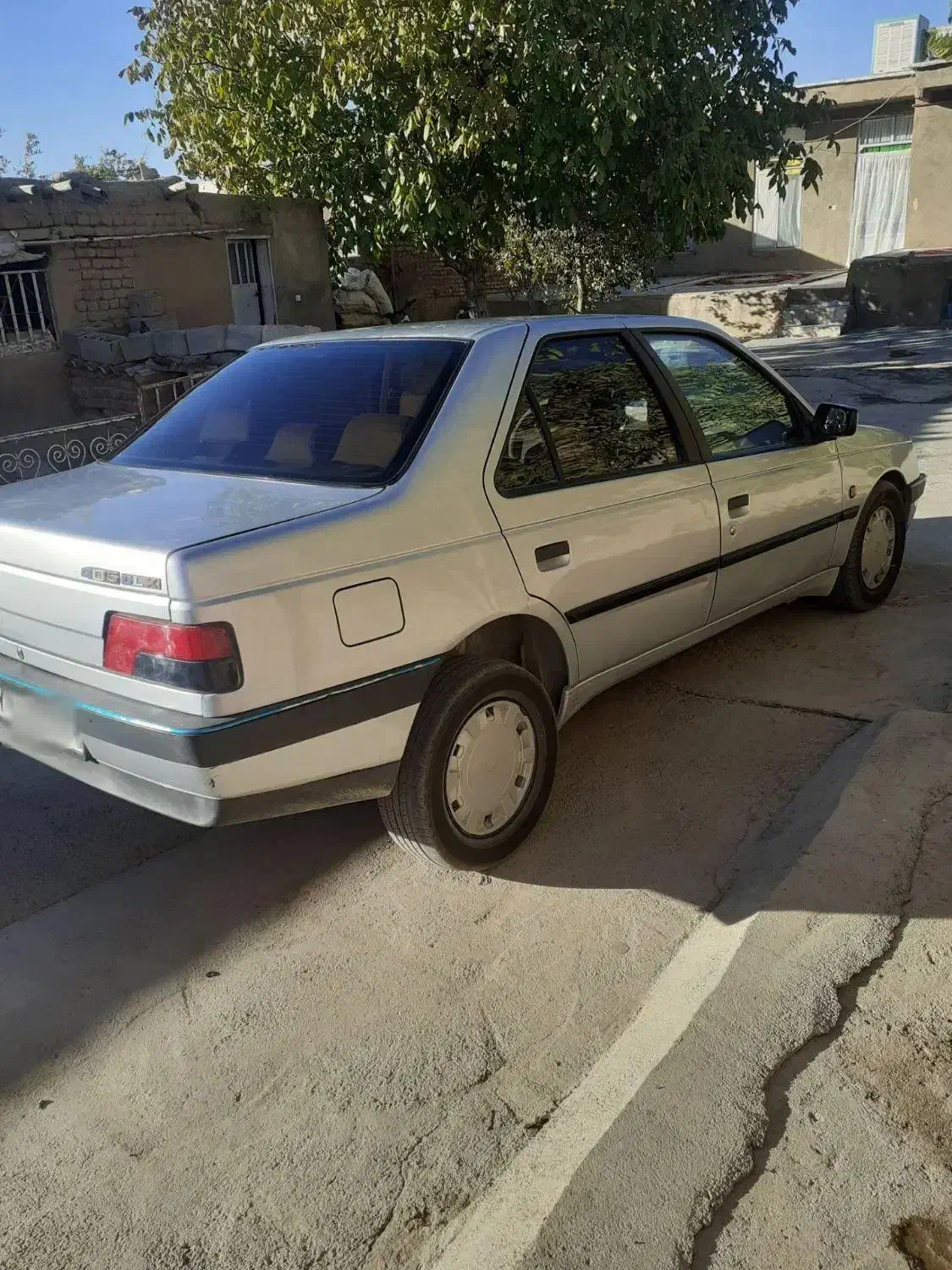 پژو 405|خودرو سواری و وانت|کنگاور, |دیوار