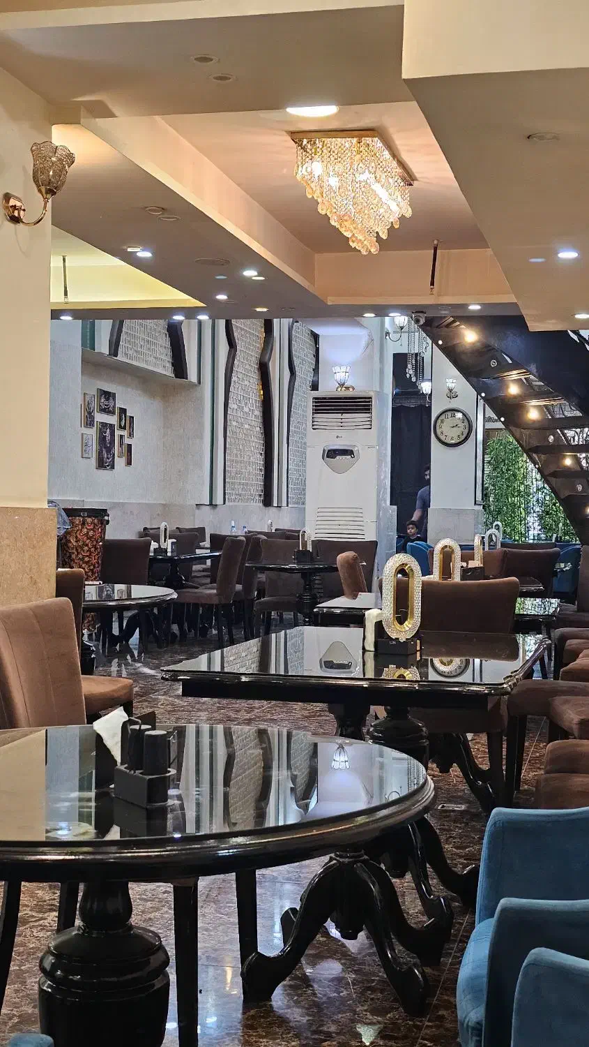 به یک ظرفشور نیازمندیم|استخدام خدمات فروشگاه و رستوران|تهران, کیانشهر|دیوار