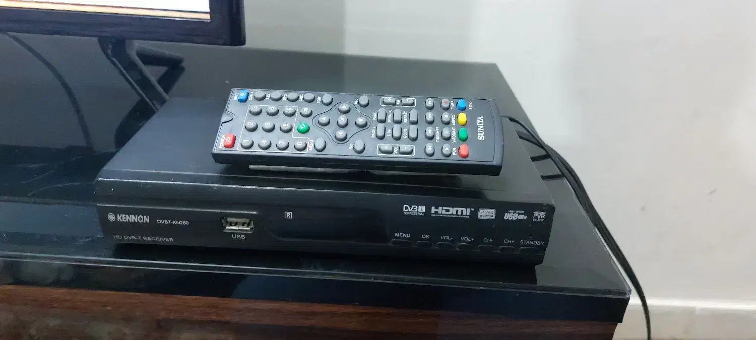 تلویزیون LG بهمراه گیرنده دیجیتال Kennon|تلویزیون و پروژکتور|کرمان, |دیوار