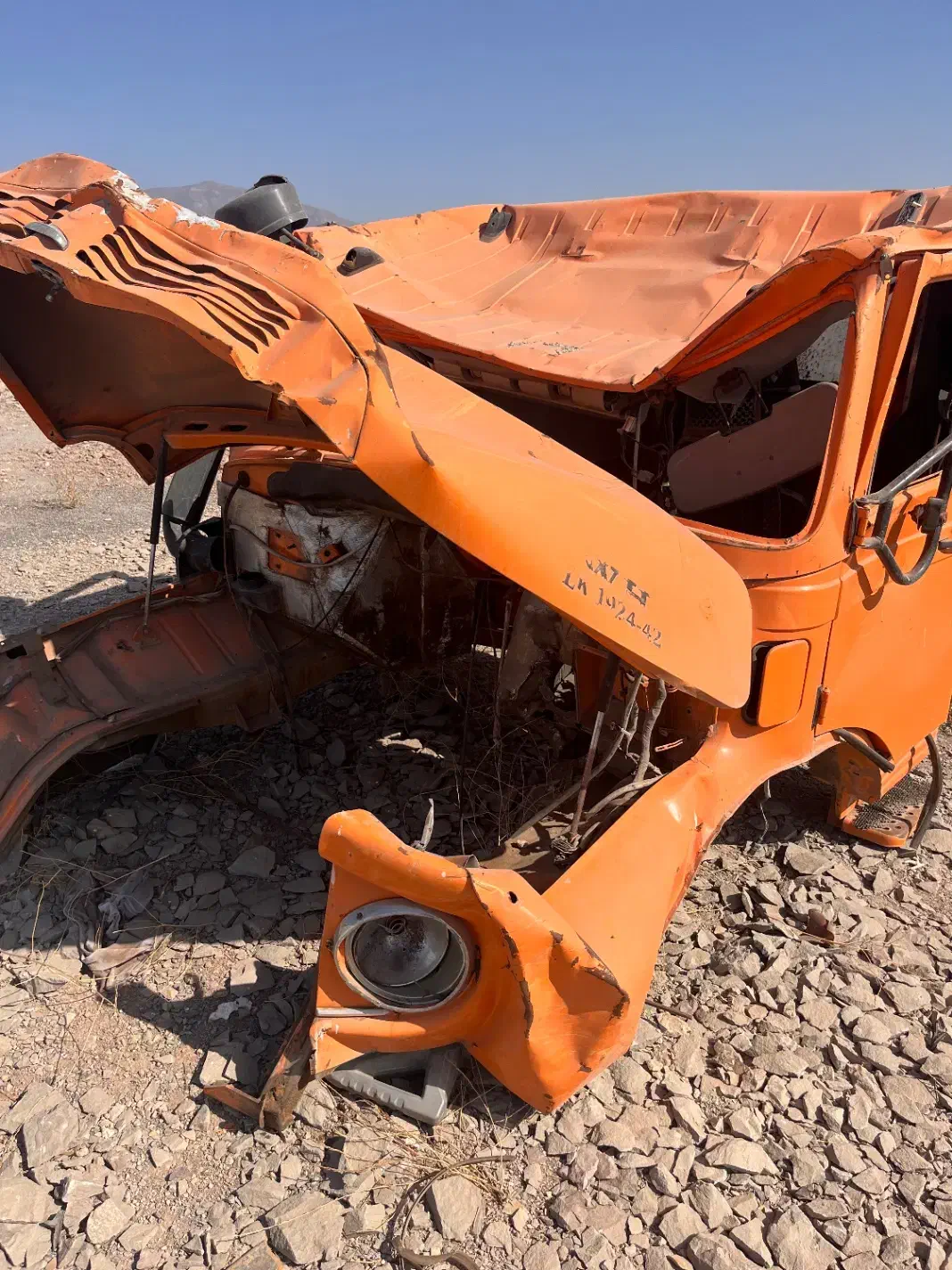 اتاق بنز فروشی|قطعات یدکی و لوازم جانبی|منجیل, |دیوار