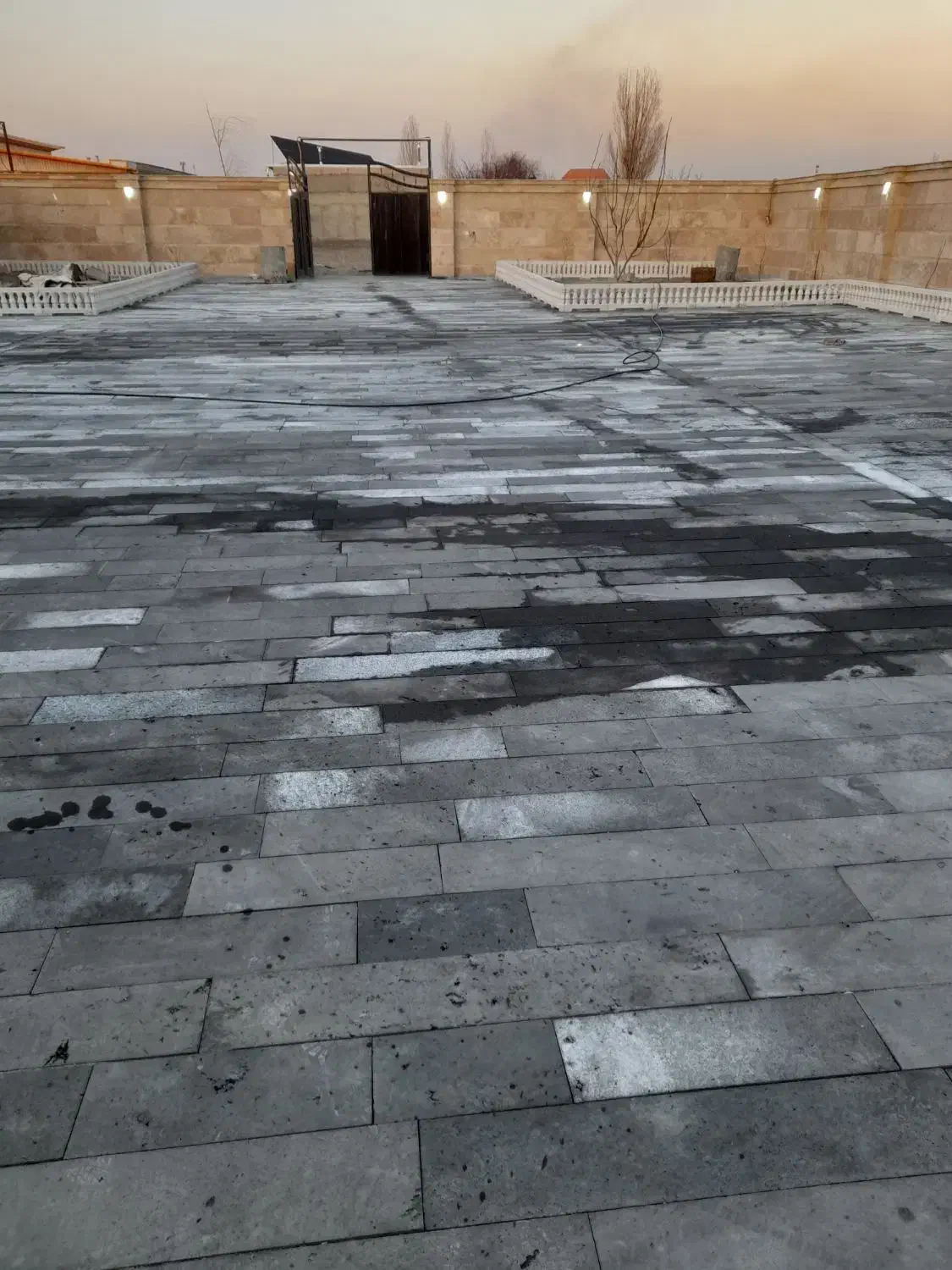 سنگ کاری کف موزائیک کاری|خدمات پیشه و مهارت|تبریز, |دیوار