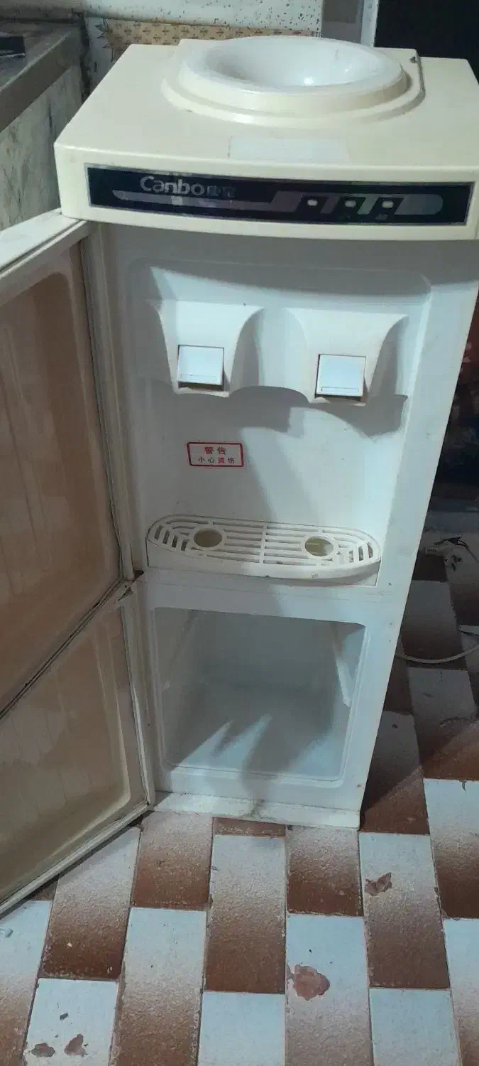 آب سردکن یخچال دار|آب‌سردکن و تصفیه آب|قشم, |دیوار