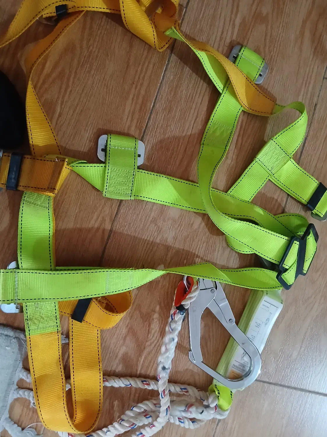 کمربند ایمنی فول بادی harness|کیف، کفش، کمربند|شیراز, شهرک گلستان شمالی|دیوار