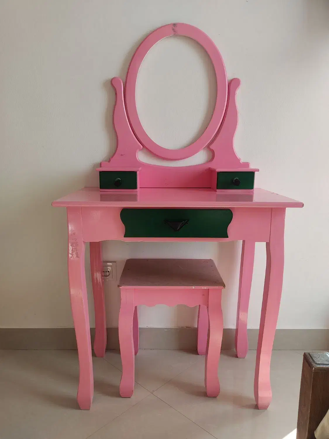 میز آرایش|مبلمان خانگی و میز عسلی|کیش, |دیوار