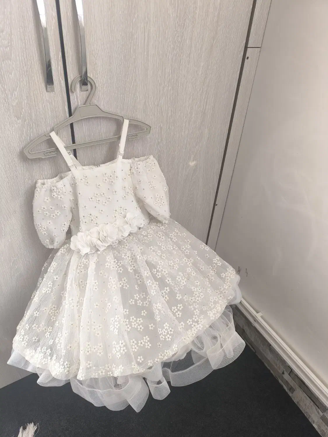 لباس سفید عروسکی بچه گانه|لباس|سرپل ذهاب, |دیوار