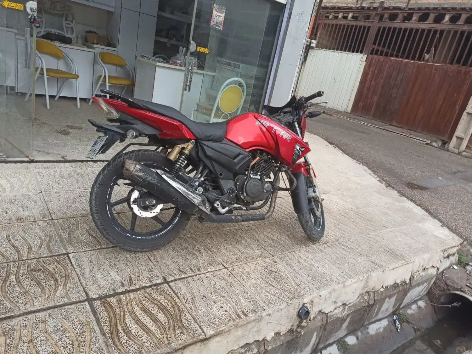 آپاچی ۱۸۰ مدل ۹۳|موتورسیکلت|خرمآباد, |دیوار